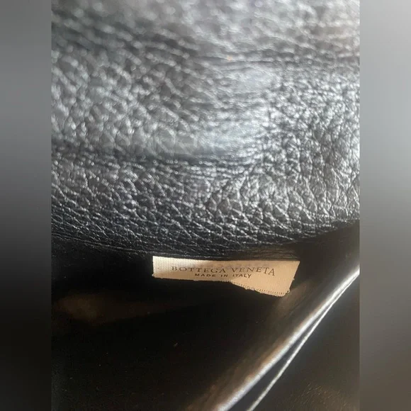 Bottega Veneta Intrecciato
Long Flap Wallet In black
Leather - Picture 15 of 15